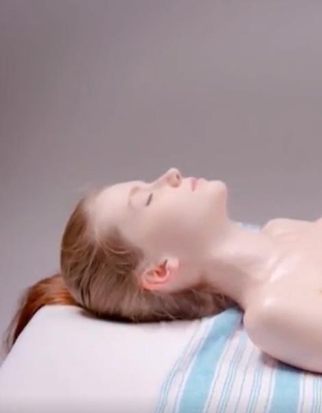 608-洁白皮肤女神全身精油按摩-史上最完美的身躯之一-漏[2V-169M]