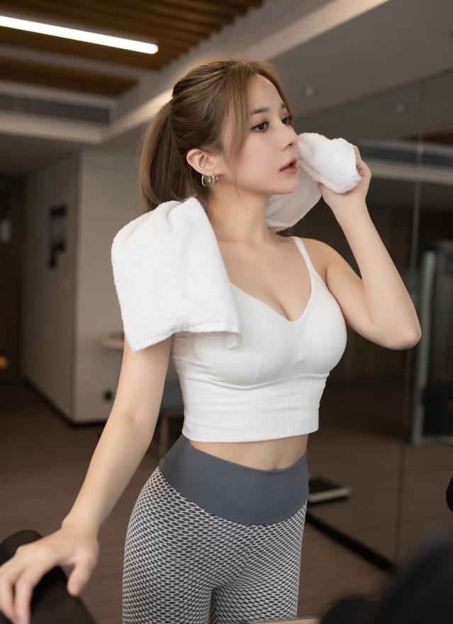 656-鱼子酱Fish-健身房邂逅陌生人剧情-秀人NO.2871[66P-659MB]