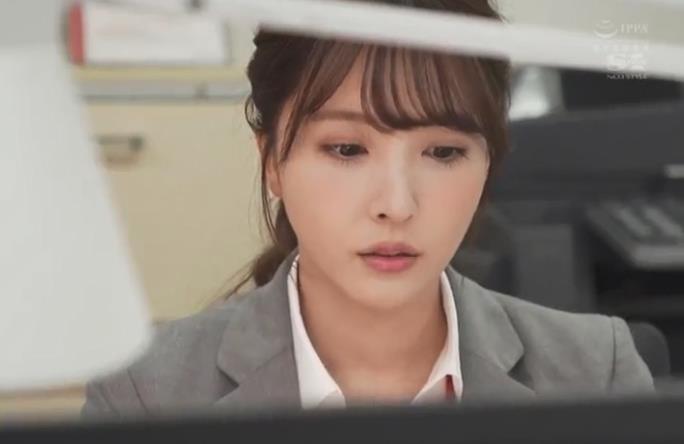 659-三上悠亚-白领美女用色相收买主管-ssni865中文[1V-347M]