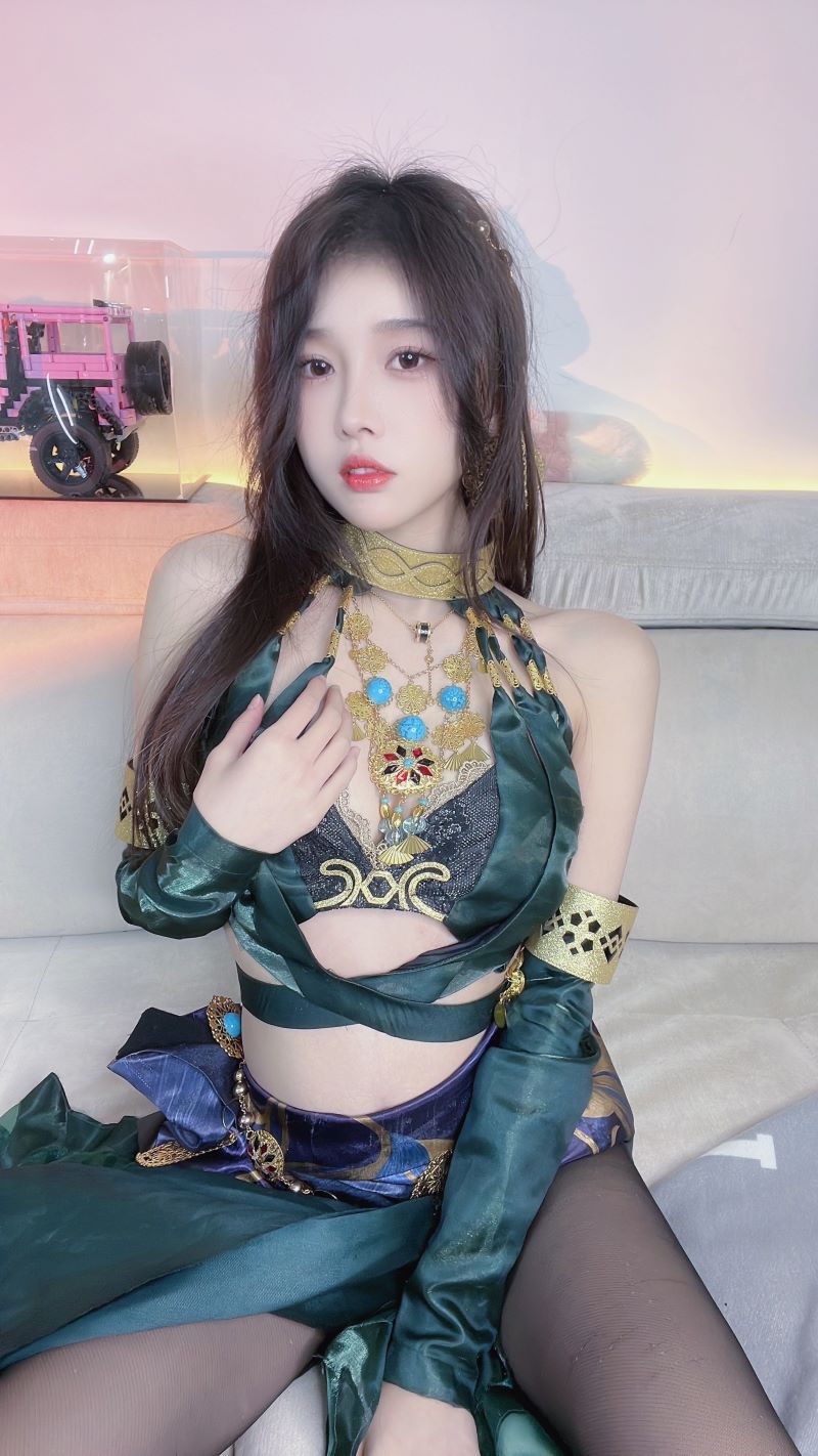 1969-小小奶瓶儿-虎牙签约主播拍摄素材合集[8套-5.88GB]