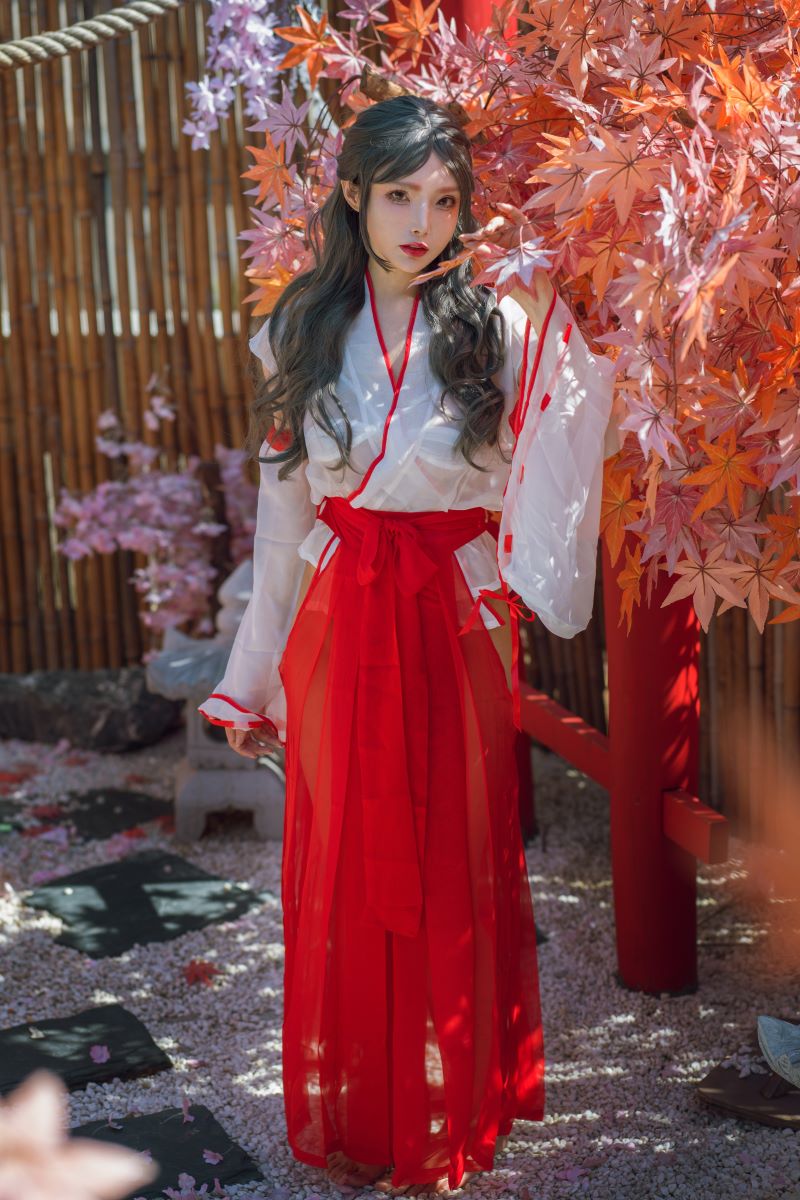 1972-秋和柯基-微博颜值博主COS素材更新[101~119] - 第2页