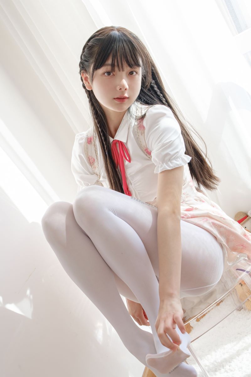 2115-赤西夜夜-清纯小萝莉全部作品合集[21套-44GB]