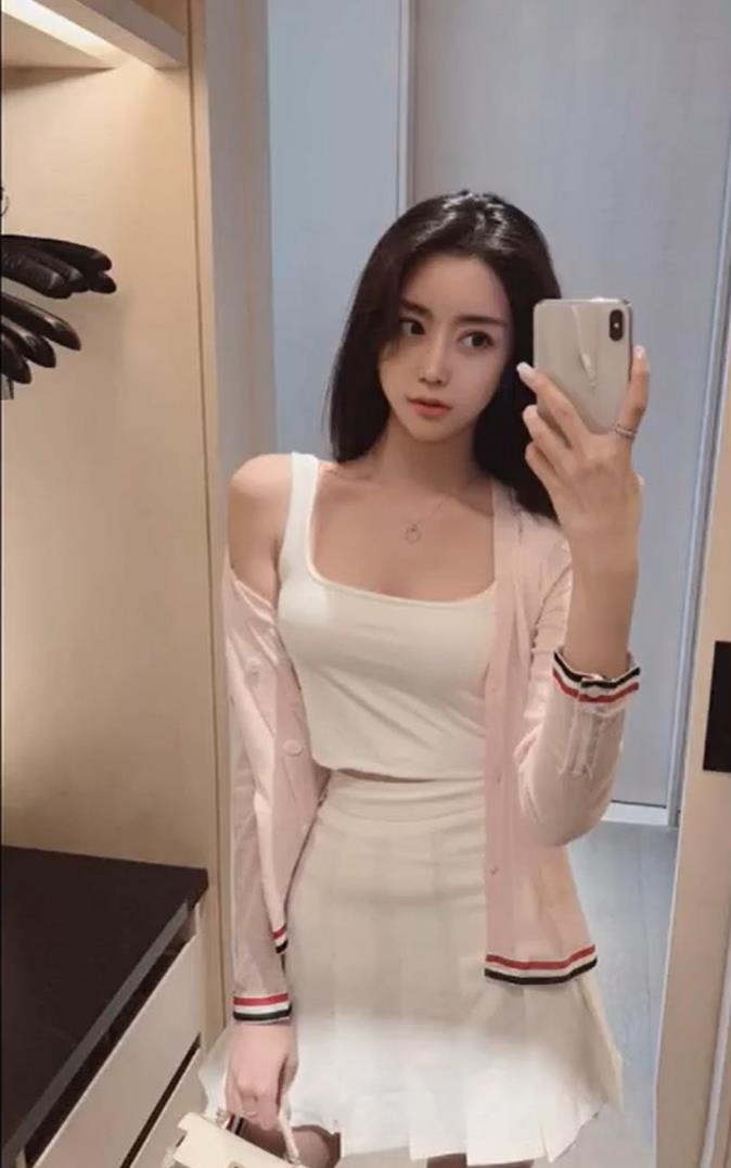 2252-jimmybiiig-91大神和萝莉酒店约会视频合集[92V-37G]