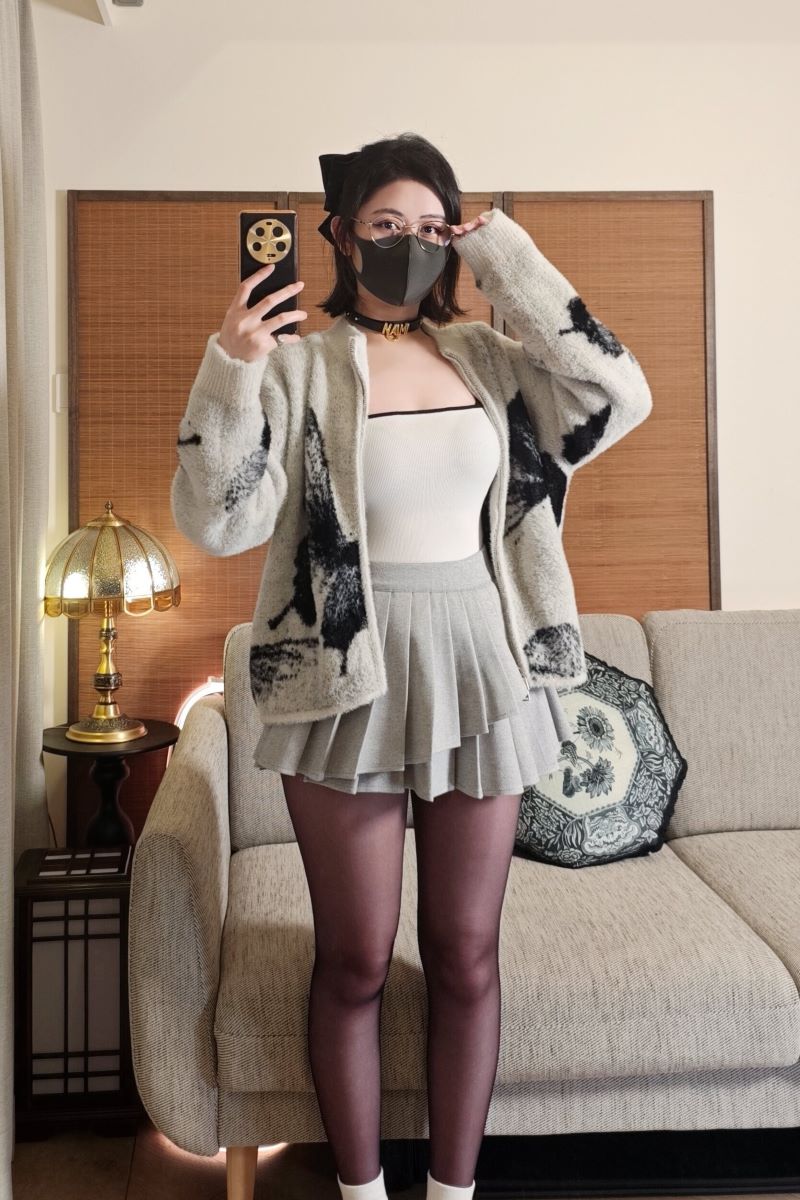 2431-奶咪-微博原创视频博主2024年作品合集[13套-12.2G]