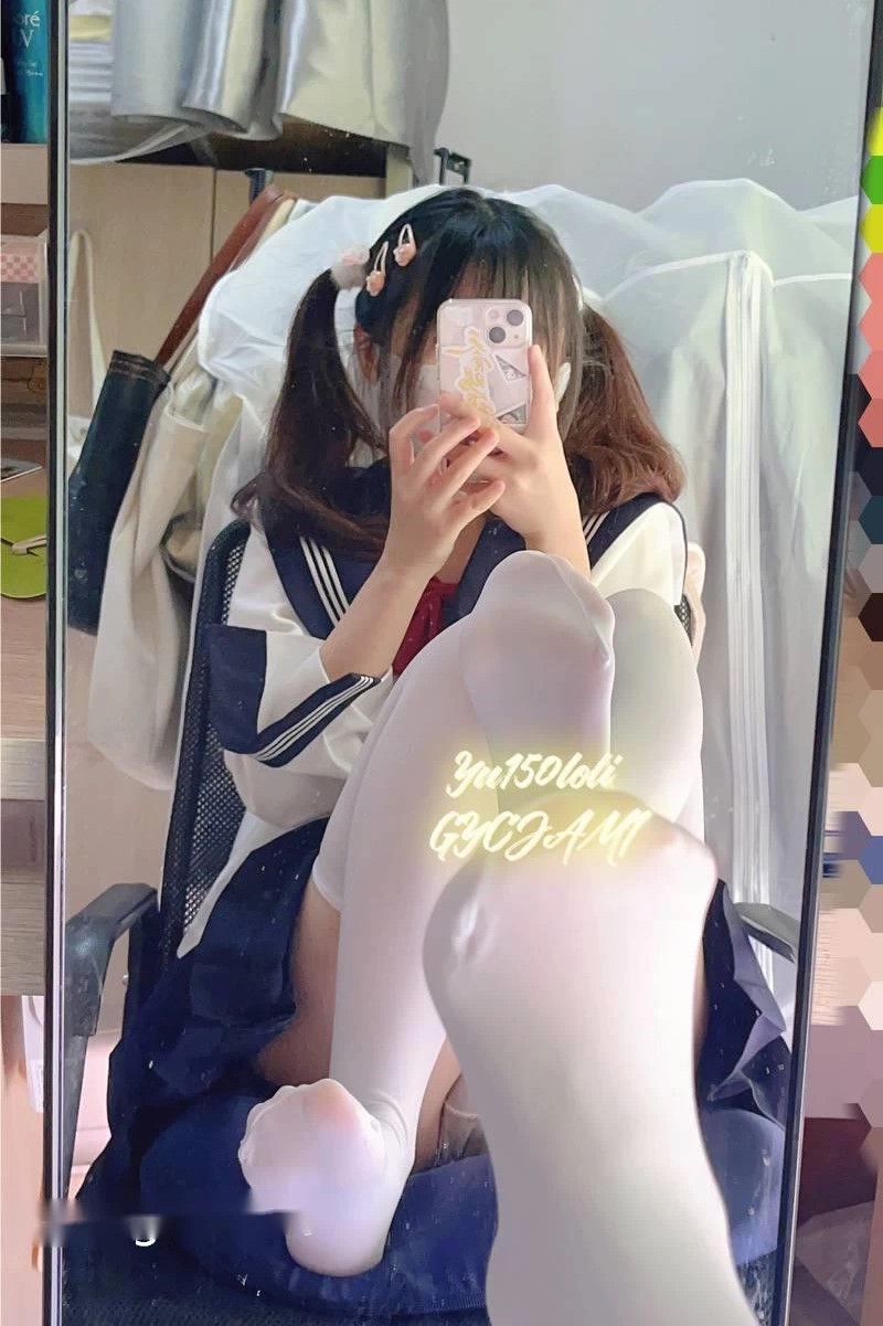 2730-玉宝涩涩-水手服妹子私拍作品合集[320V1239P]