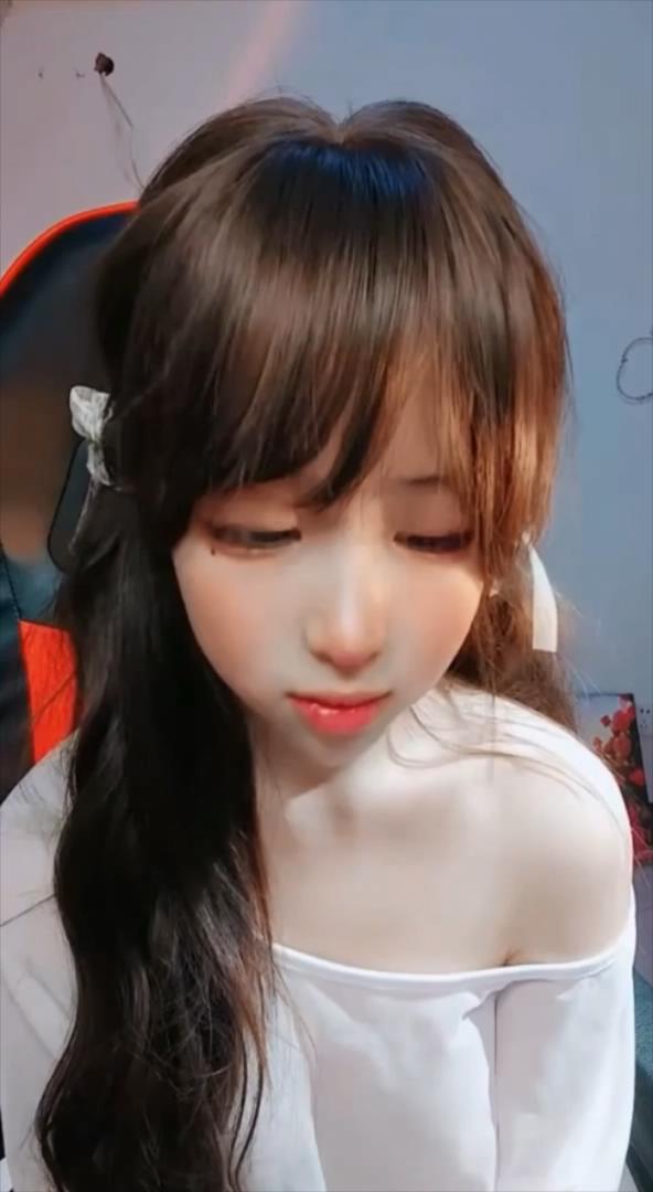 2780-懒羊羊大王-极限反差妹子古风热舞视频合集[43V-50G]