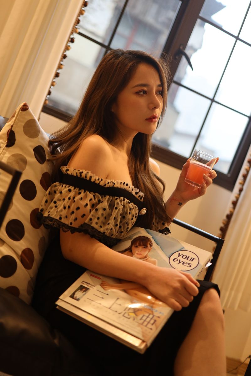 2893-鱼子酱Fish-秀人模特内购无水素材更新[207~239] - 全文