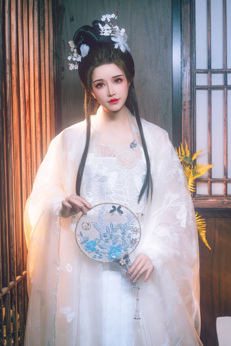 2938-鹿八岁-微博博主COS写真素材更新[077~132] - 全文